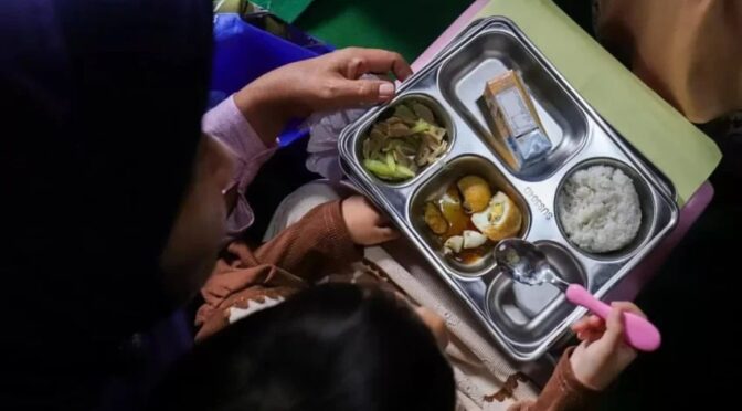 Anggaran MBG Tembus Rp335 Triliun di APBN 2026, Potong Jatah Dana Pendidikan Rp223 Triliun