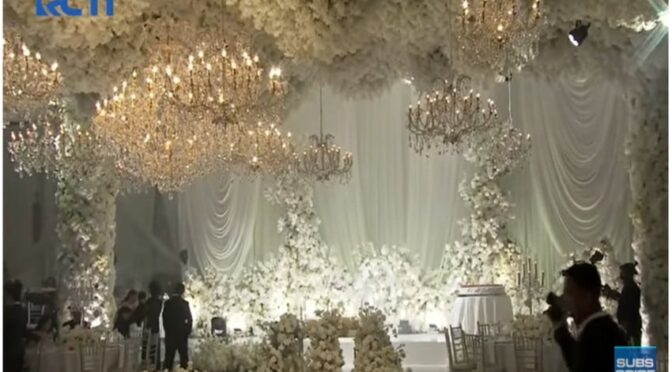 Amanda Manopo dan Kenny Austin Menikah, Gelar Resepsi Bertabur Bunga Putih Lambang Kebahagiaan