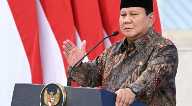 Prabowo Minta Kembali Ada Pelajaran Menulis: Ini Masalah Kecil, tapi Mendasar