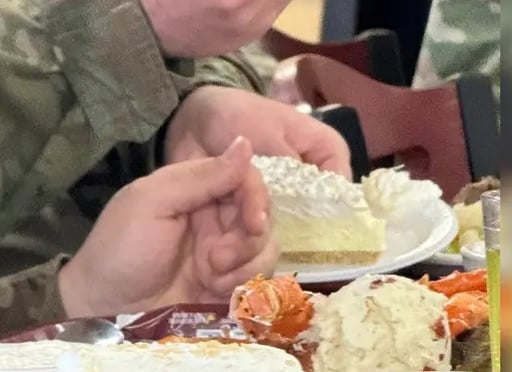 Tentara AS Gelar Pesta Lobster dan Steak, Apakah Itu Jadi Sinyal Invasi ke Iran?