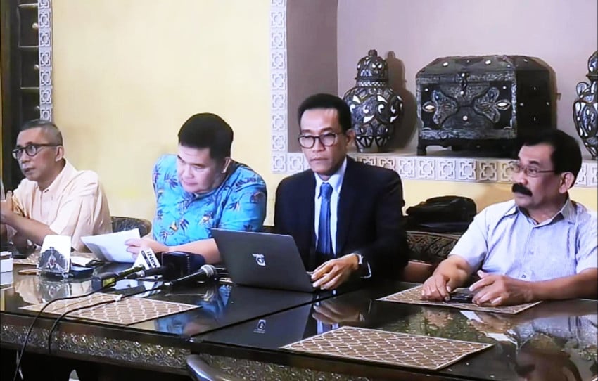 Langkah Maju Tifa dan Roy Pasca Hengkangnya Rismon